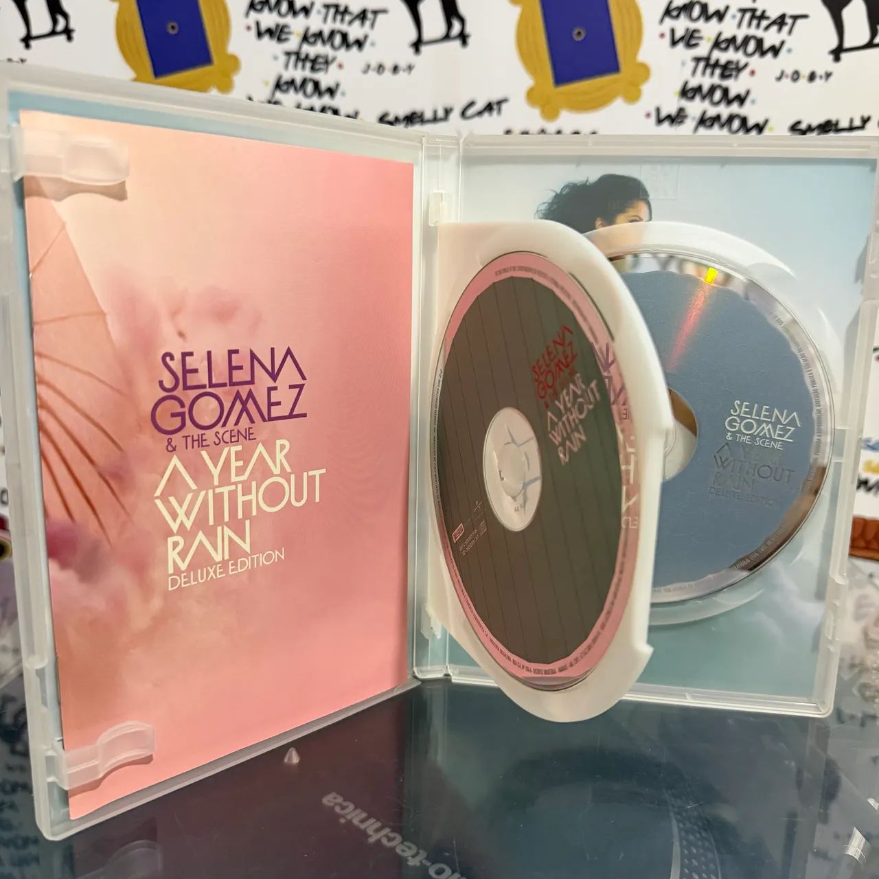 CD+DVD SELENA GOMEZ AND THE SCENE A YEAR WITHOUT RAIN DELUXE  - Foto 2