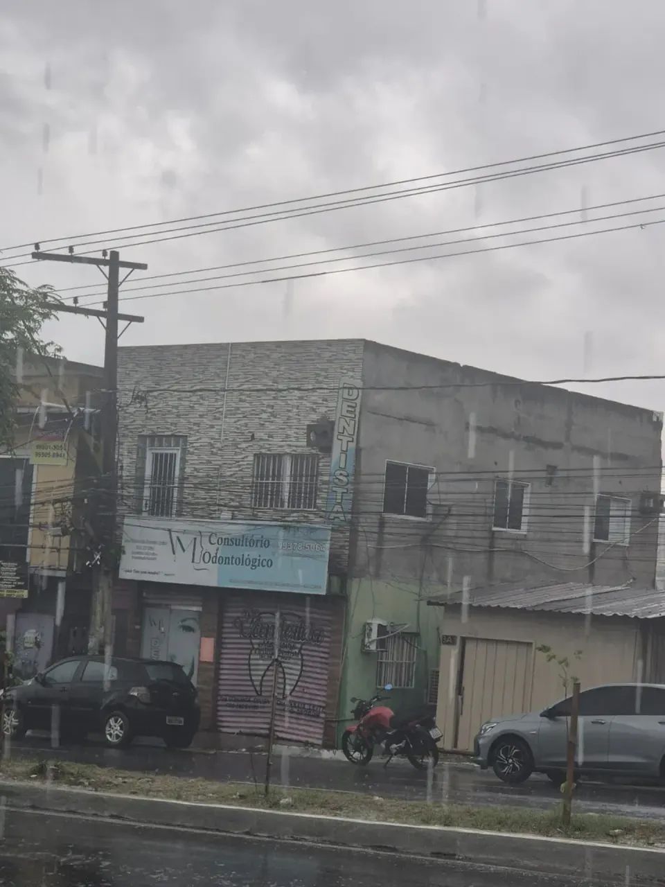São José I - Vendo prédio com um ponto comercial+ 5 Kitnetes - Foto 2