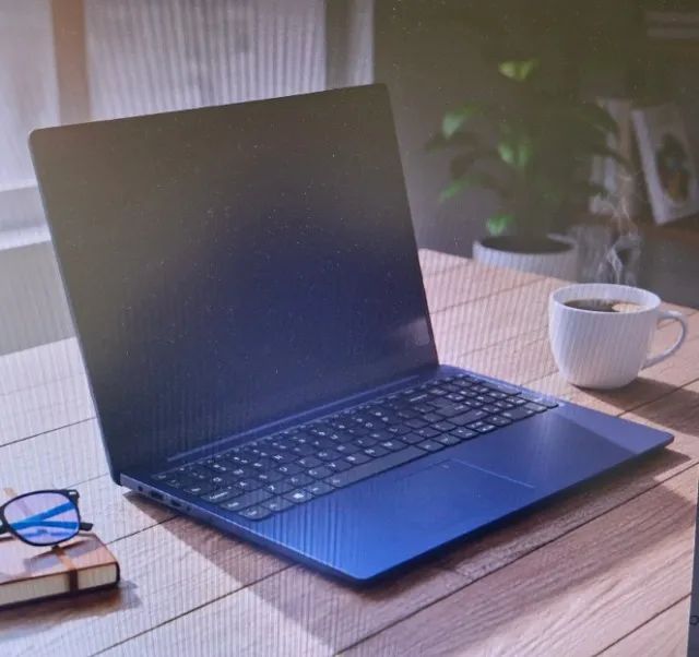 Notebook LENOVO Intel I3 - Semi novo