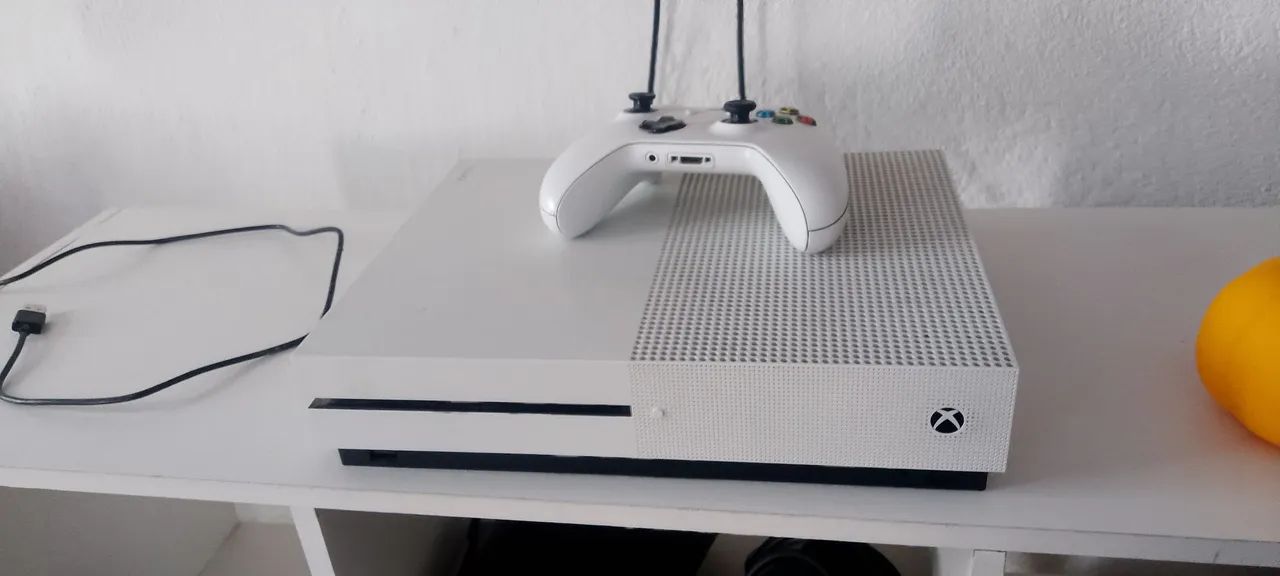 X box one S 