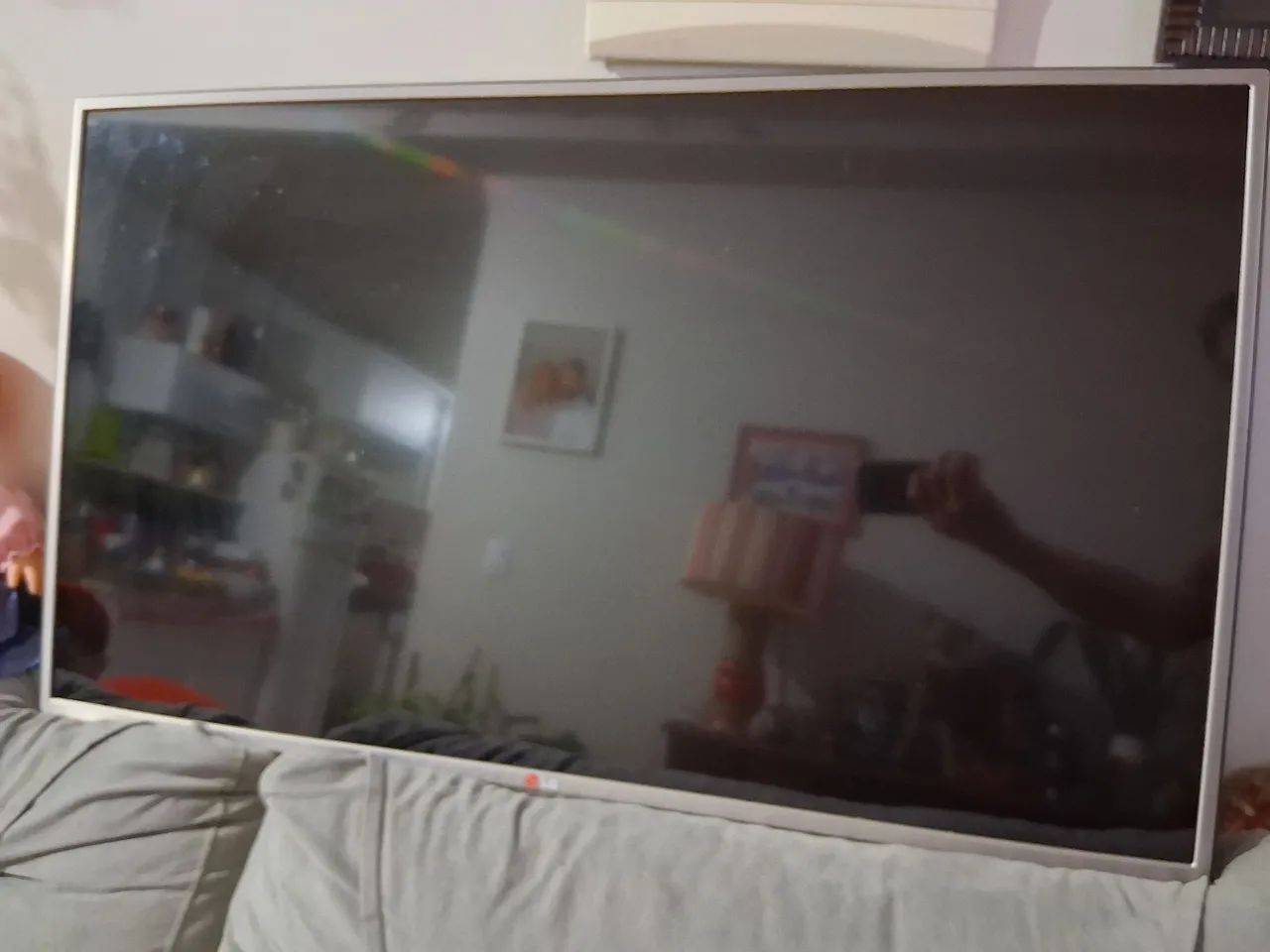 Vendo tv 42 polegadas. Marca lg. Com defeito pode ser para utilizade peças - Foto 5