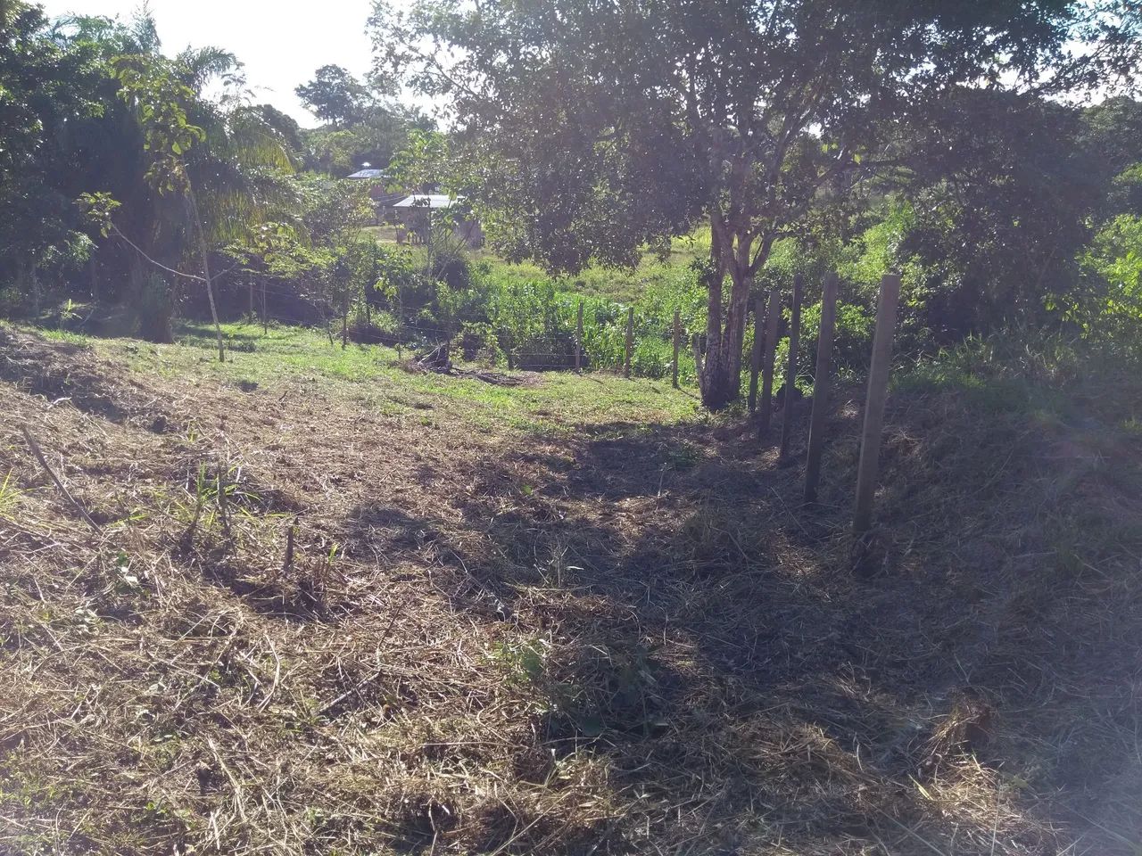 Vendo terreno com casa em construção  - Foto 2
