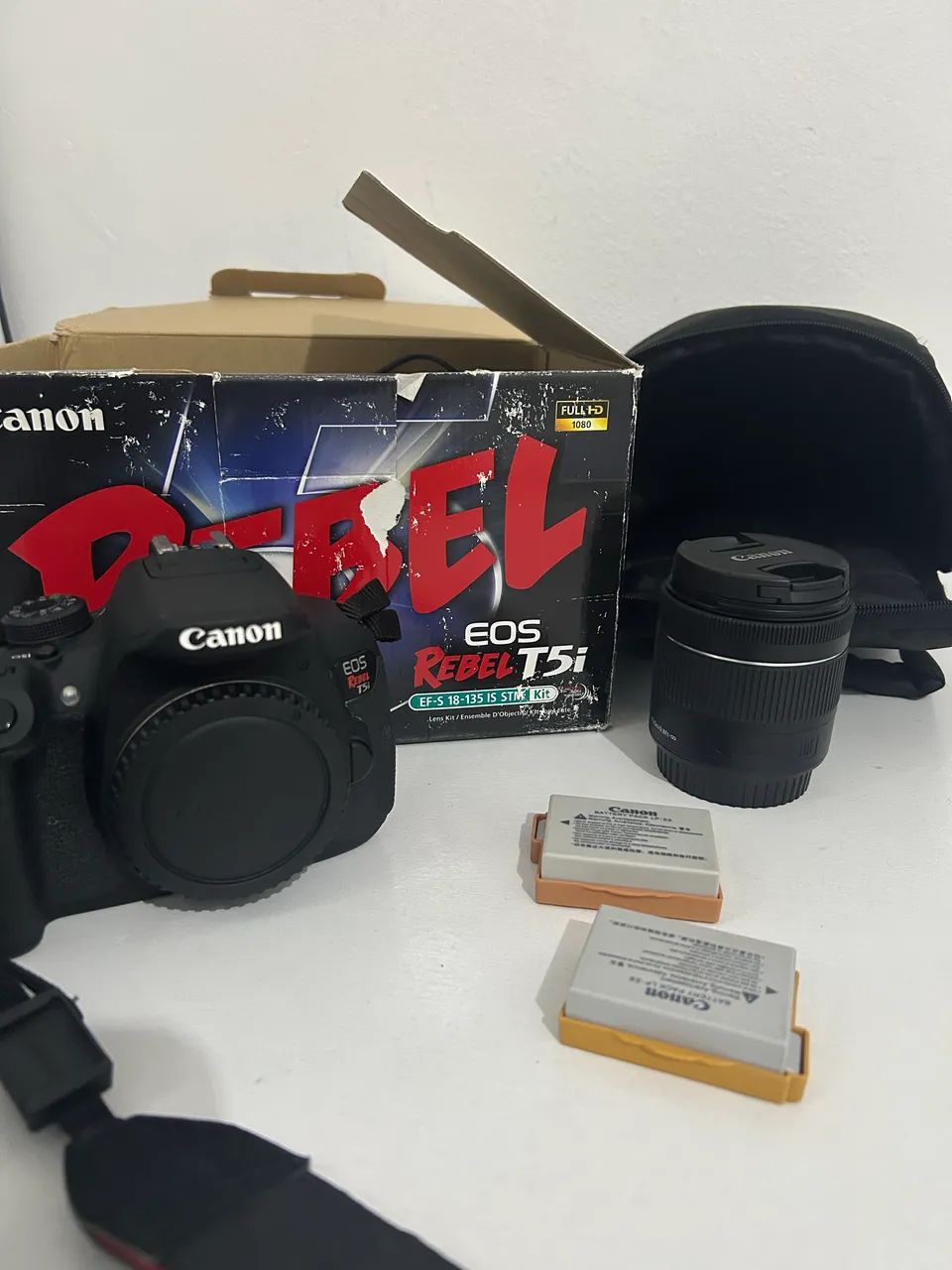 Câmera - Canon T5i + Grip e Lente  - Foto 5