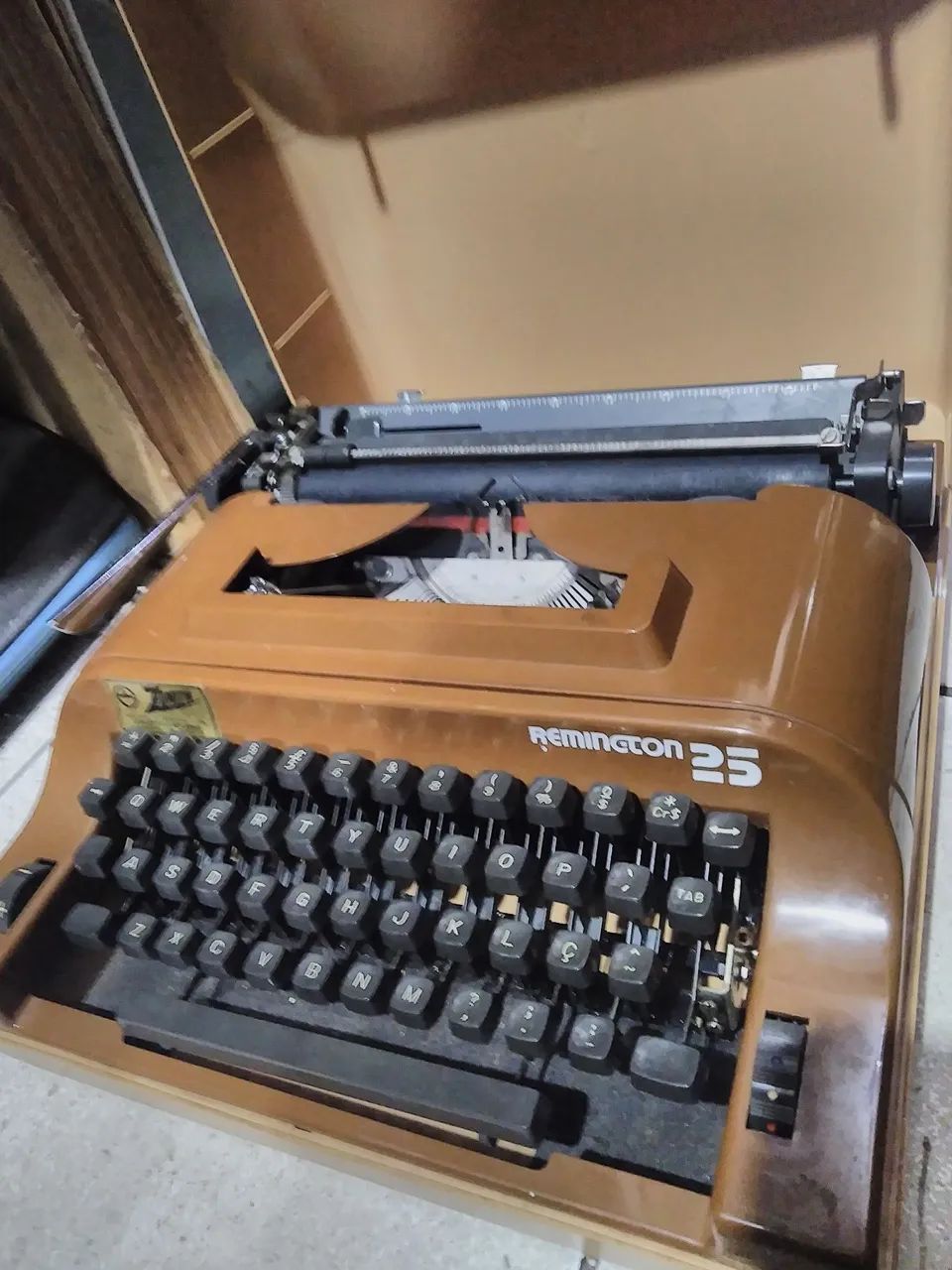 MÁQUINA DE ESCREVER REMINGTON modelos25 E 15PERFEITO ESTADO - Foto 3