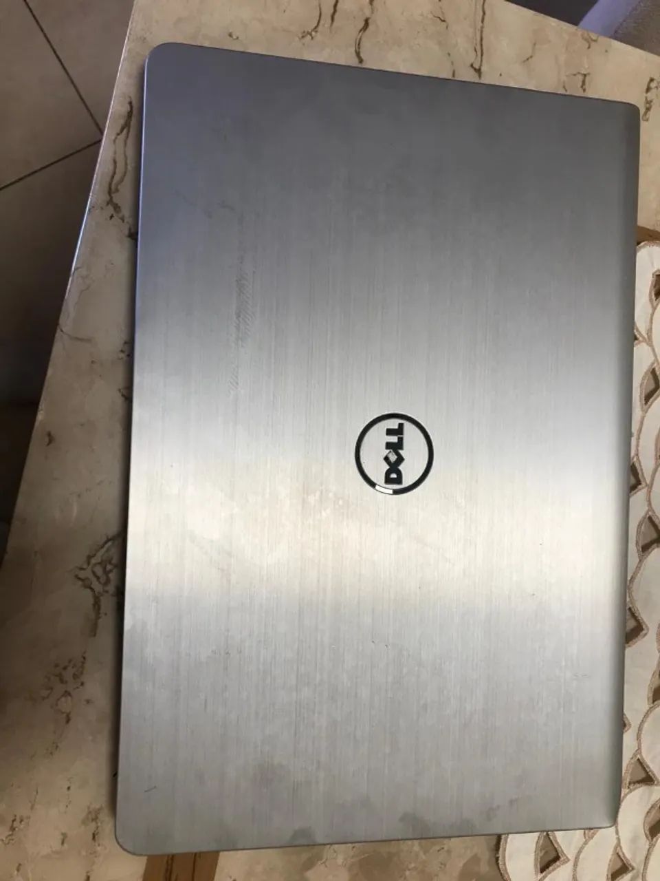 Notebook Dell Inspiron 1564 Core i5 para uso básico