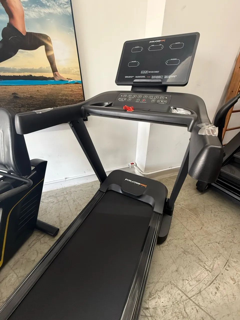 Esteira Profissional Evolution EVO6200 - NOVA  - Foto 3