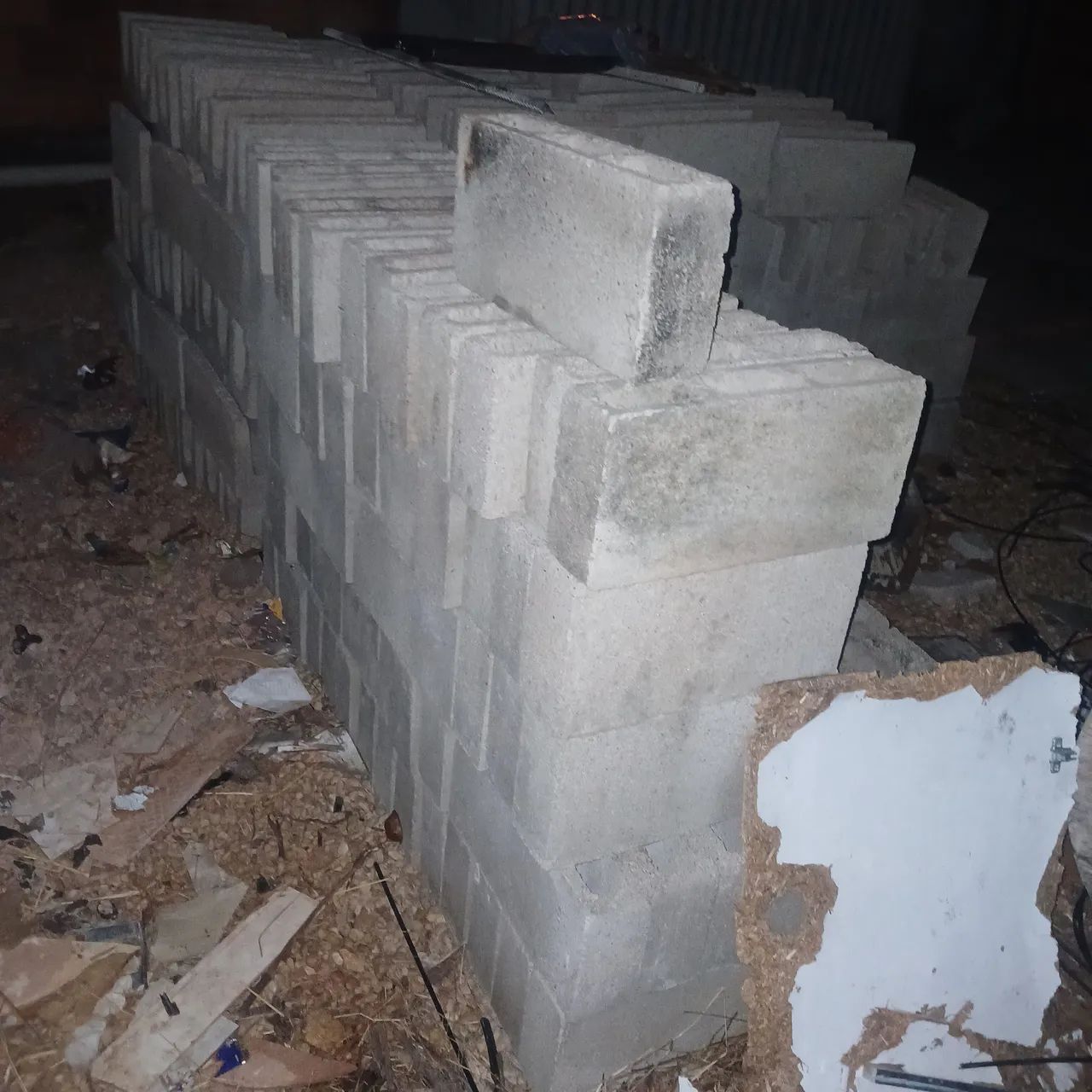 Bloco de concreto 479130839135047681