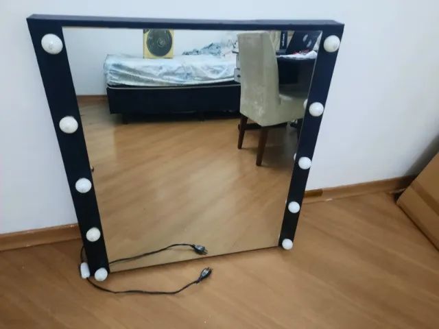 Espelho Camarim com Lampadas comum 0,90 A 0,70 L - Foto 4