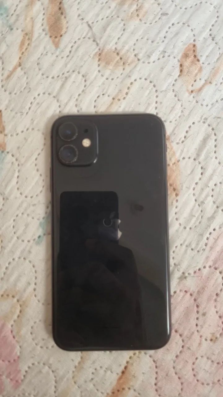 IPHONE 11 COM DEFEITO NA TELA - Foto 2