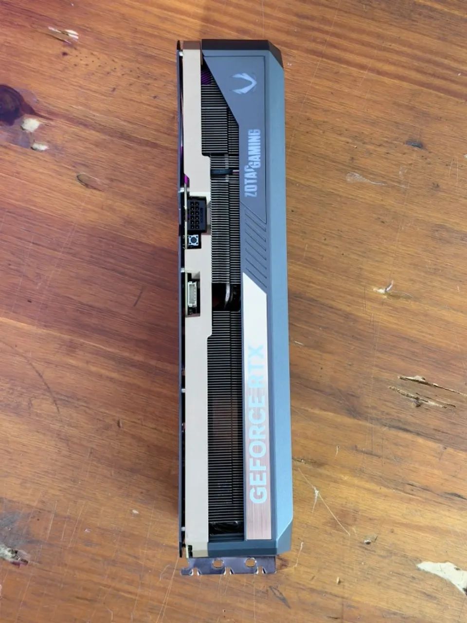 Zotac RTX 5070Ti 16GB Solid Core OC - Foto 4