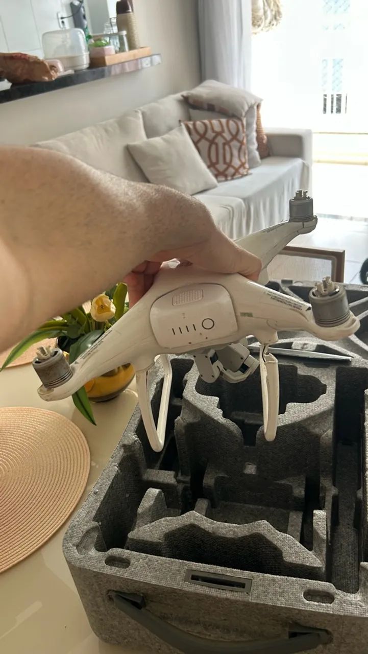 Drone DJI Phantom 4 quebrado - Foto 5
