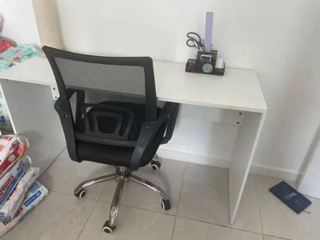 Escrivaninha com cadeira - Foto 4