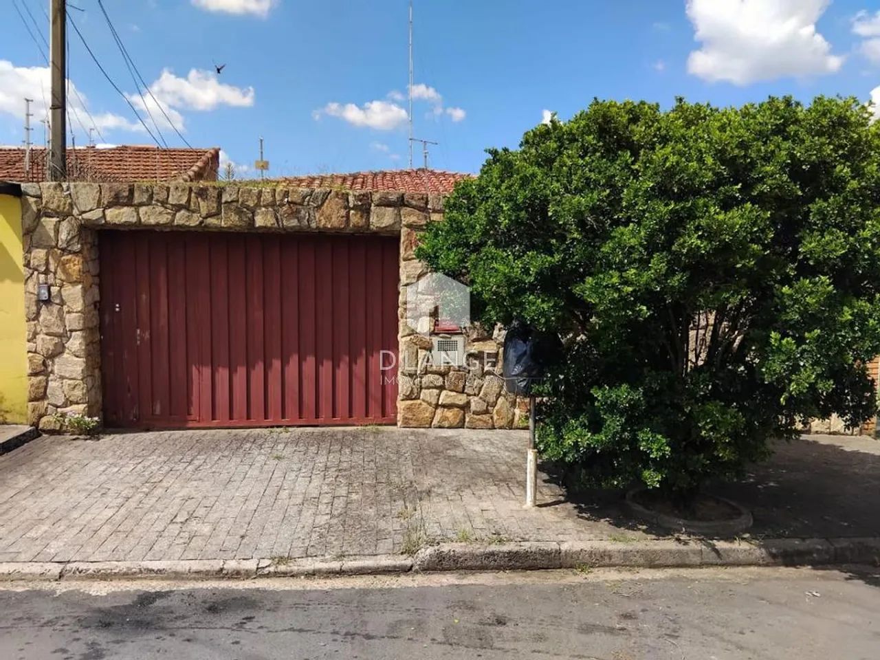 Casa para alugar no bairro Jardim Nova Europa em Campinas - SP