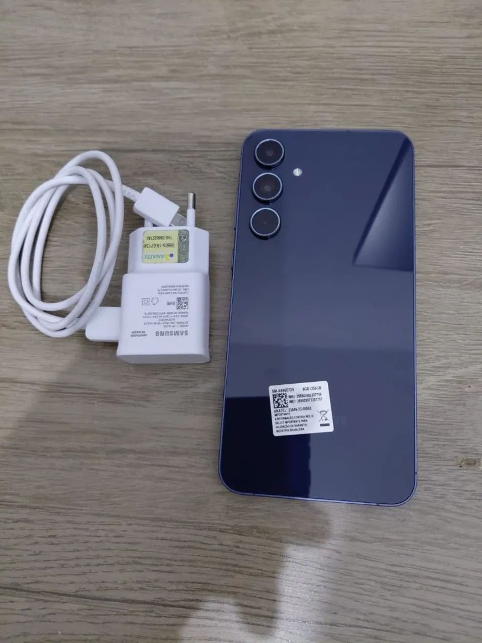 VENDO CELULAR A55 256GB 8G DE RAM.