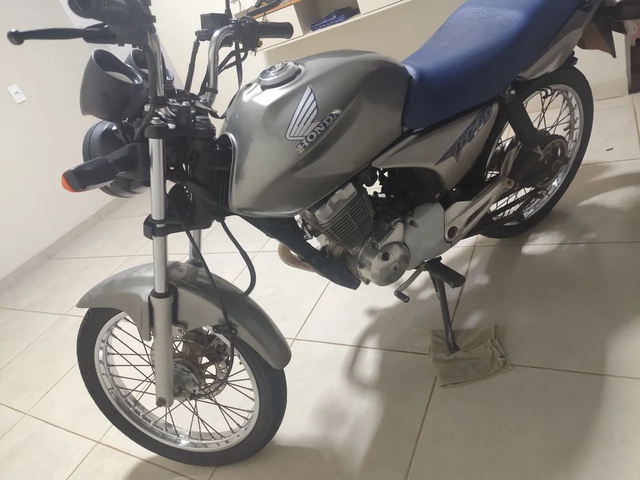 Titan 150 esd ano 2008