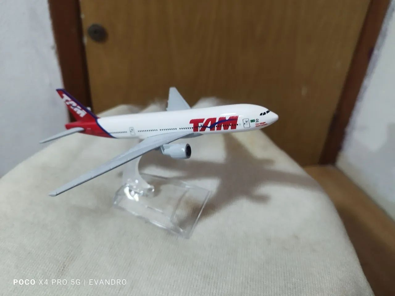 Avião de metal tam. - Foto 2