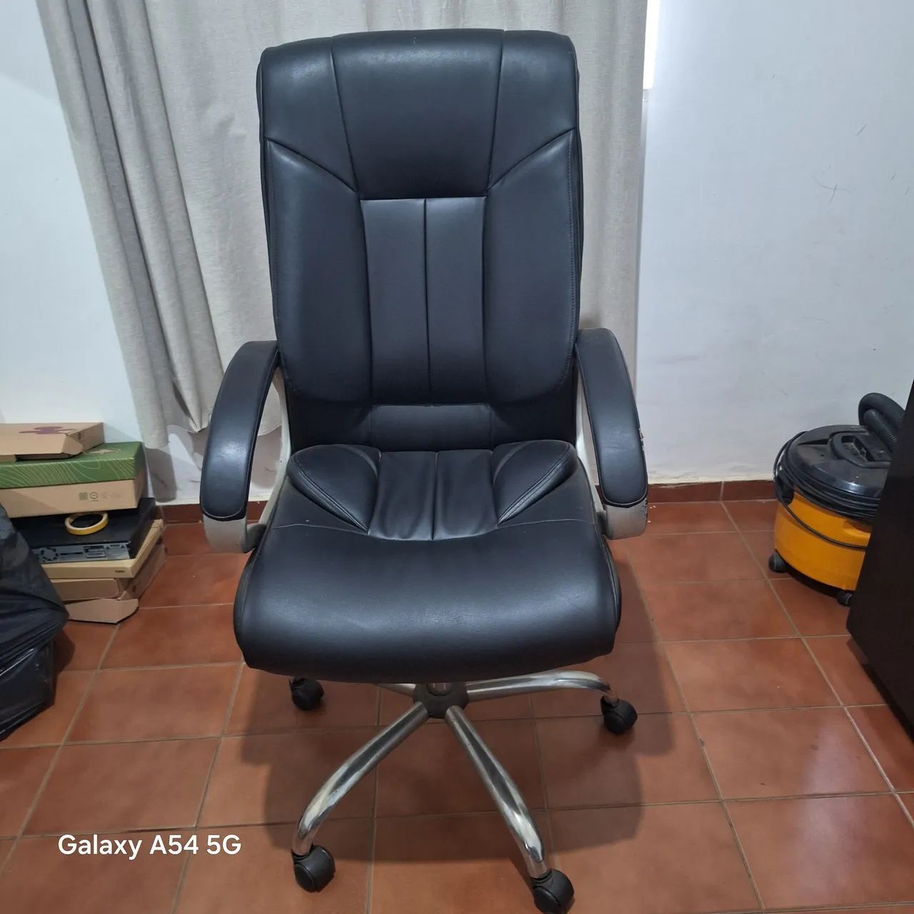 Cadeira giratória para escritório  - Foto 3