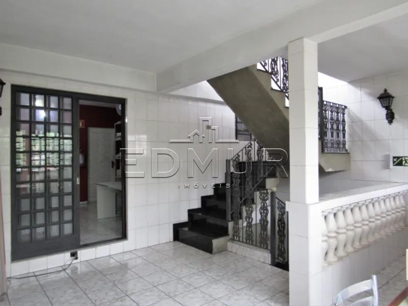 SOBRADO para VENDA com 274m² no bairro Centro com 1 quartos e 2 vagas. Santo André, SP