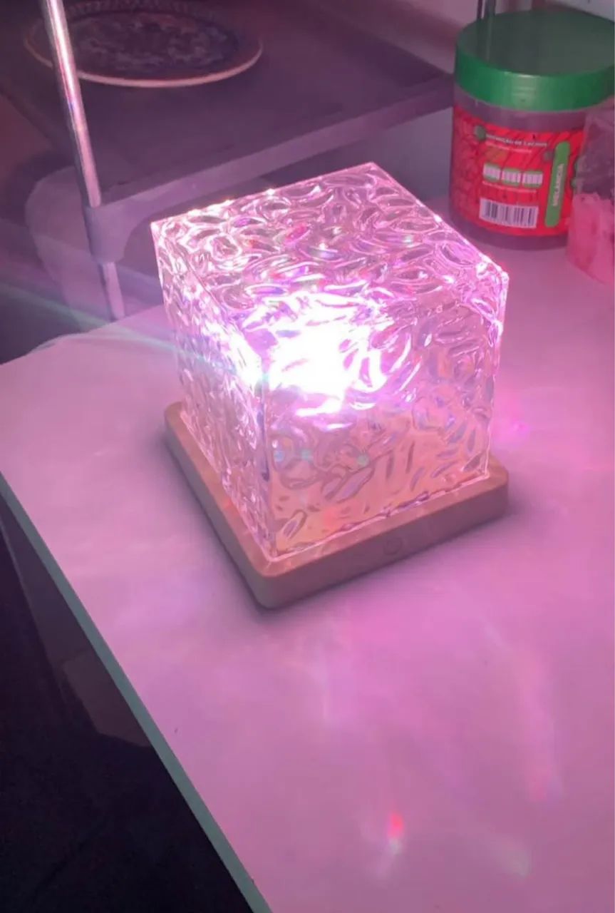 Luminária/Projetor em forma de Gelo multicores