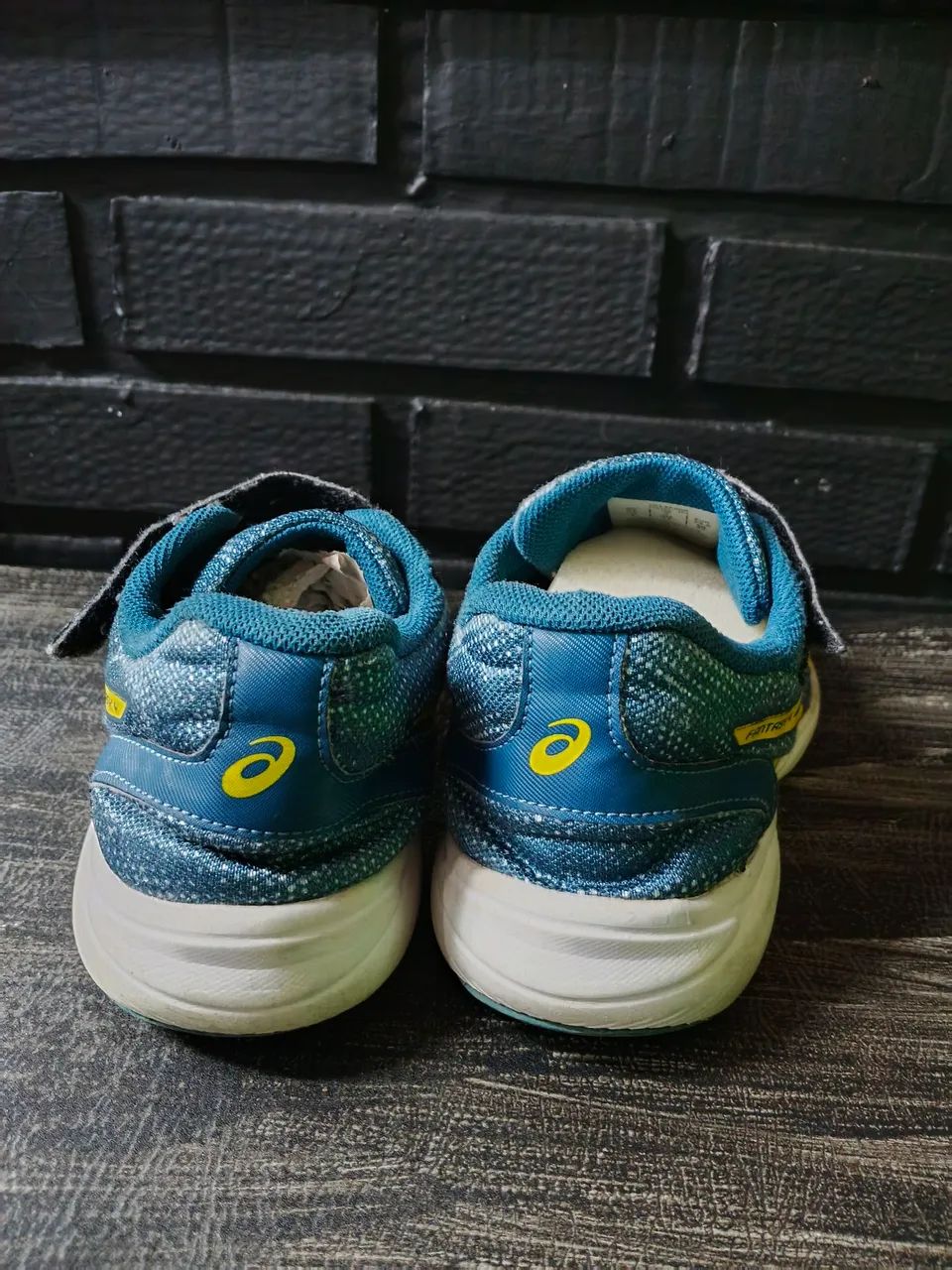 Asics infantil n31 usado. - Foto 4