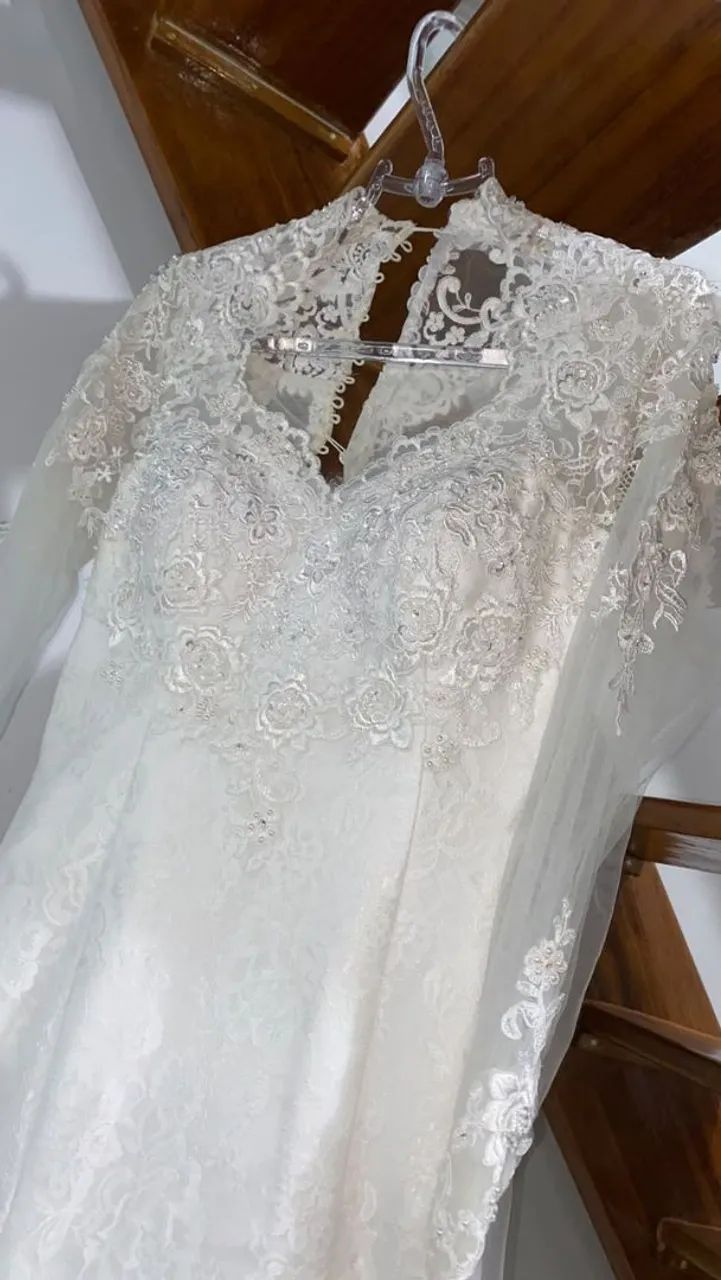 Vestido de Noiva Branco com Renda e Manga Longa - Foto 4