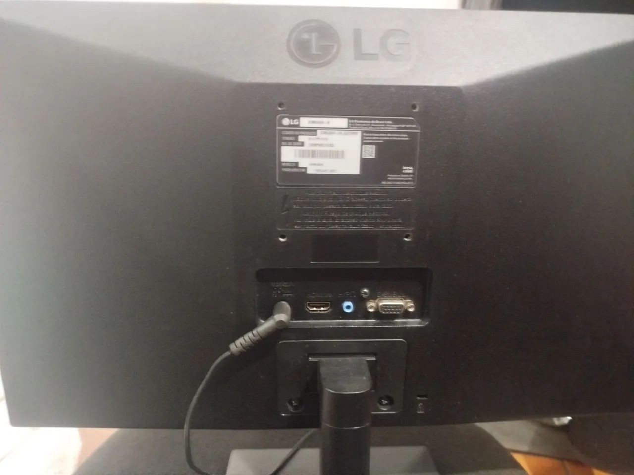 Monitor LG 19.5 Polegadas com defeito  - Foto 3