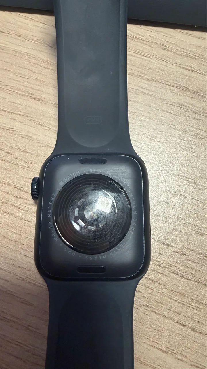 Apple Watch SE - 2ª gen - 40mm - saúde bateria 100% - Foto 3