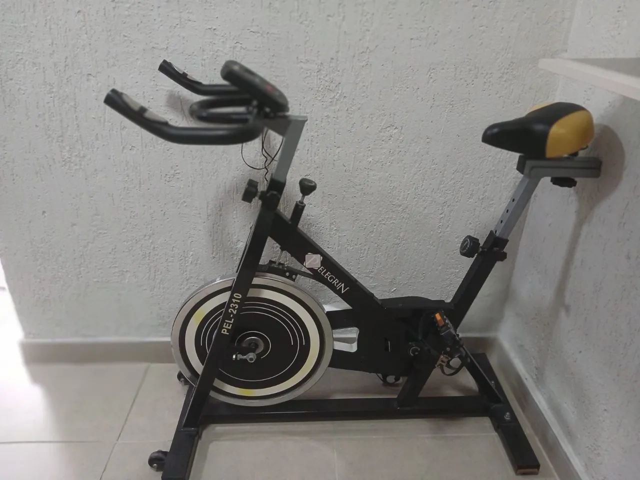 Bicicleta Ergométrica spinning  - Foto 4