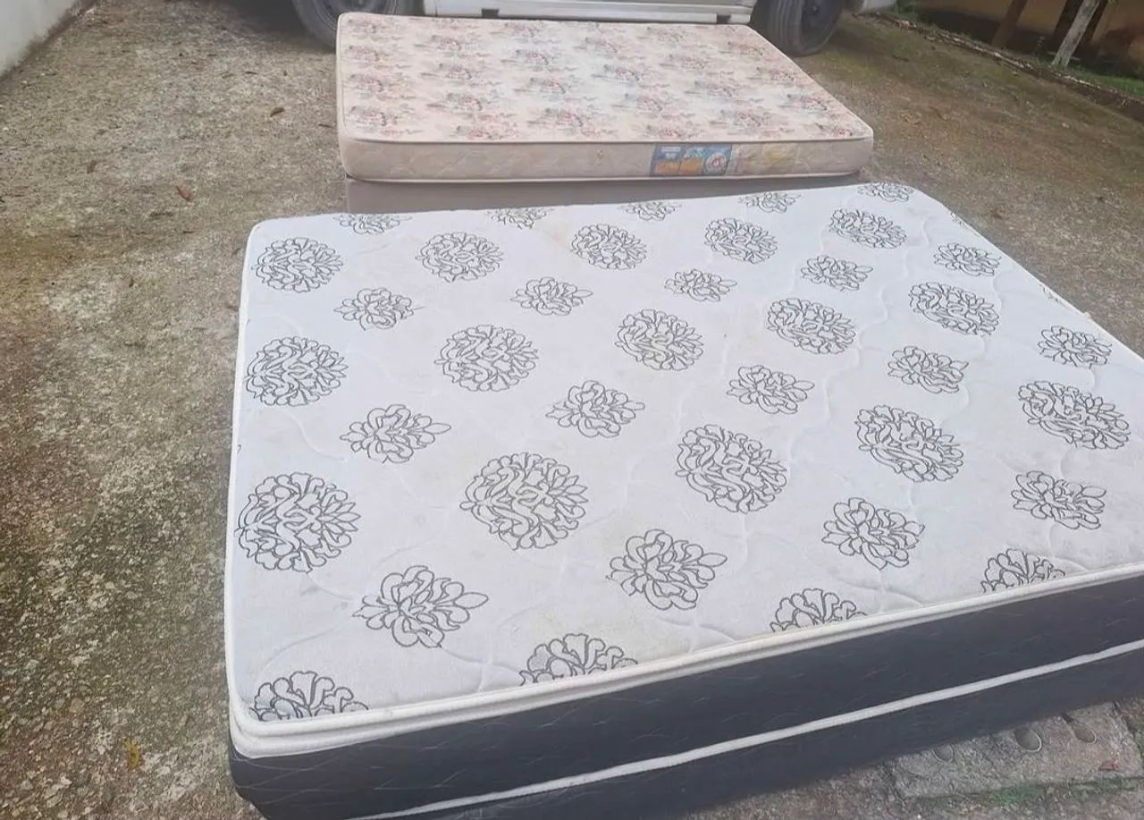 Cama casal box 200,00