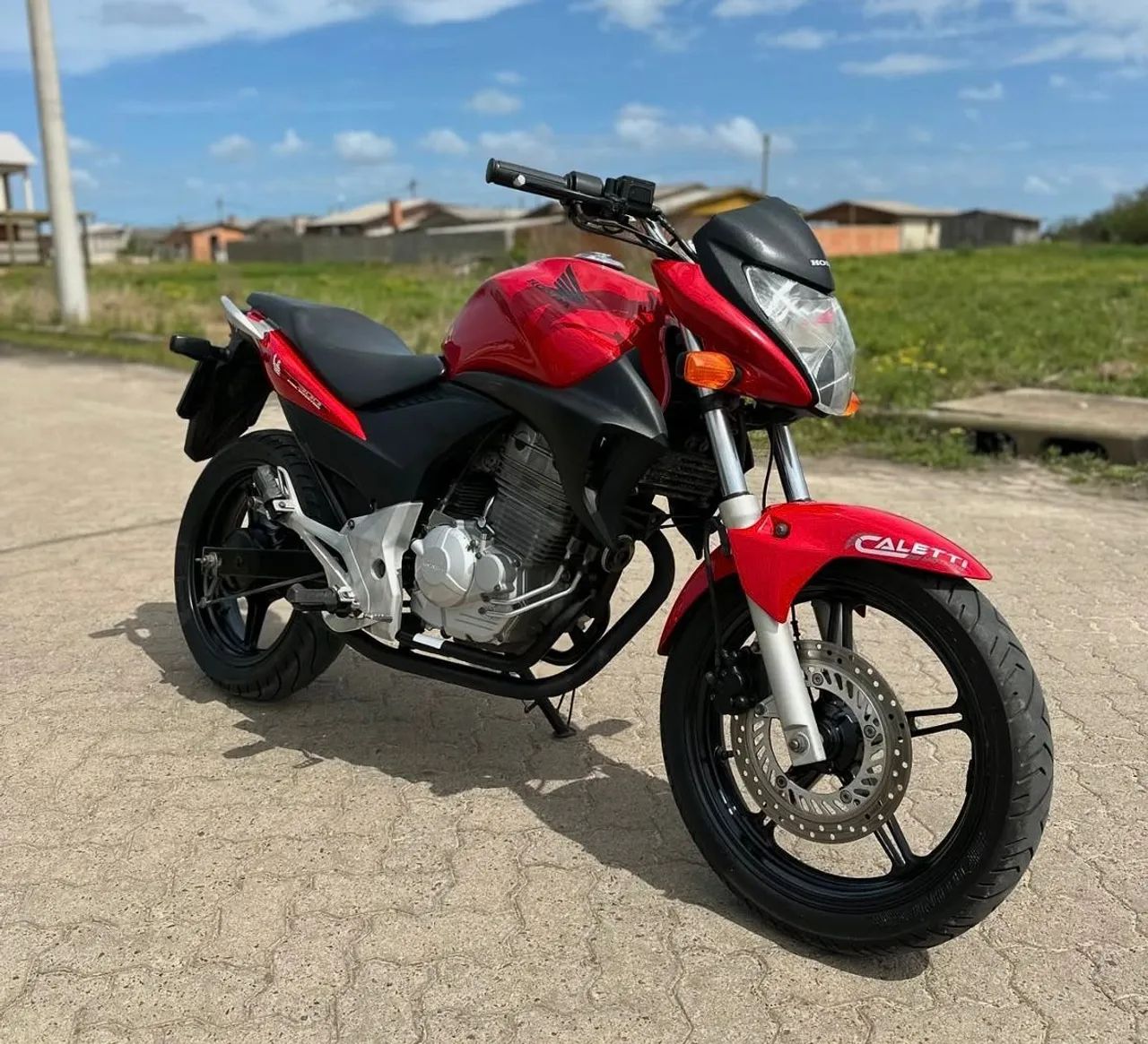 VENDO CB300
