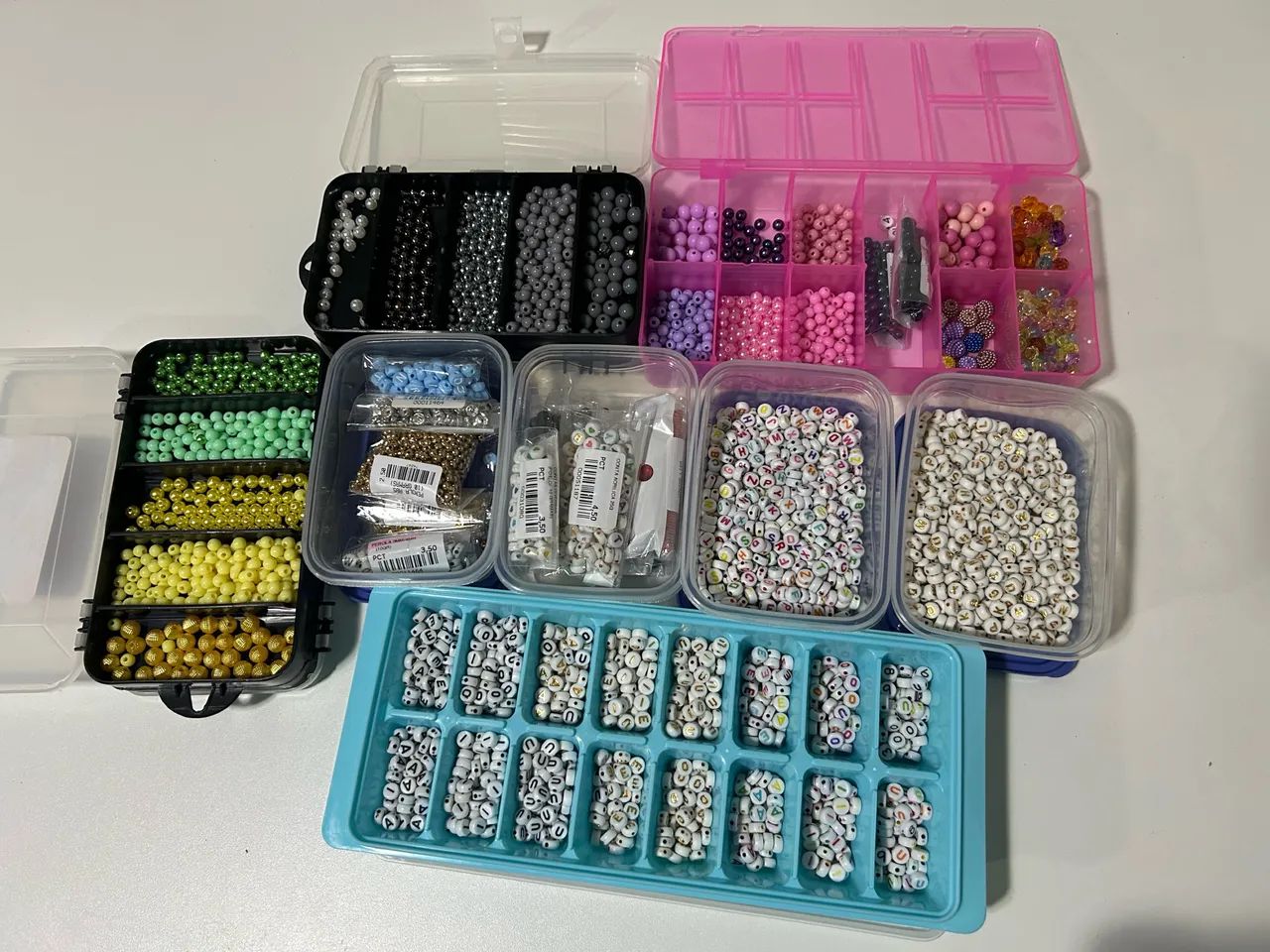 Kit infantil de miçangas para pulseirinhas