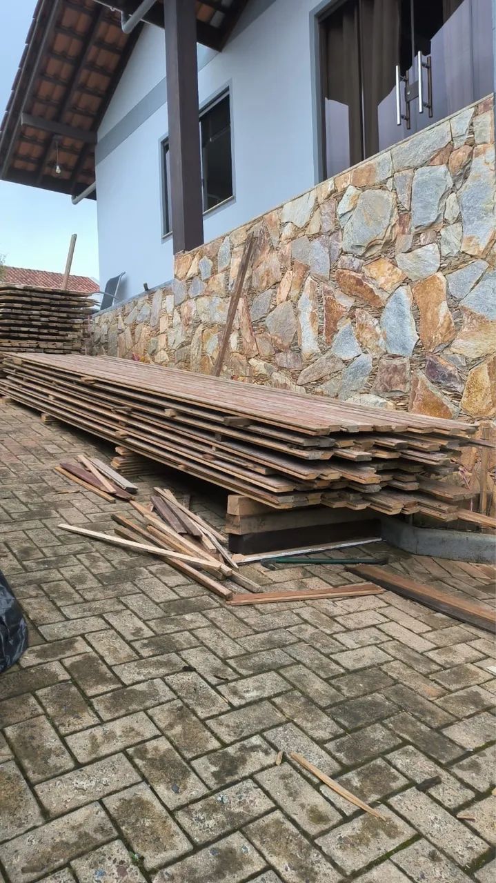 VENDO 58 m² DE ASSOALHO DE MADEIRA DE DEMOLIÇÃO  ? 100% Peroba 