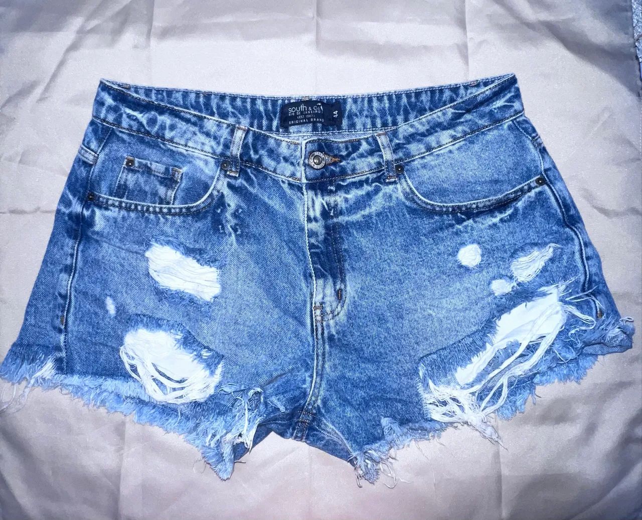 Qualquer short jeans 25 reais 