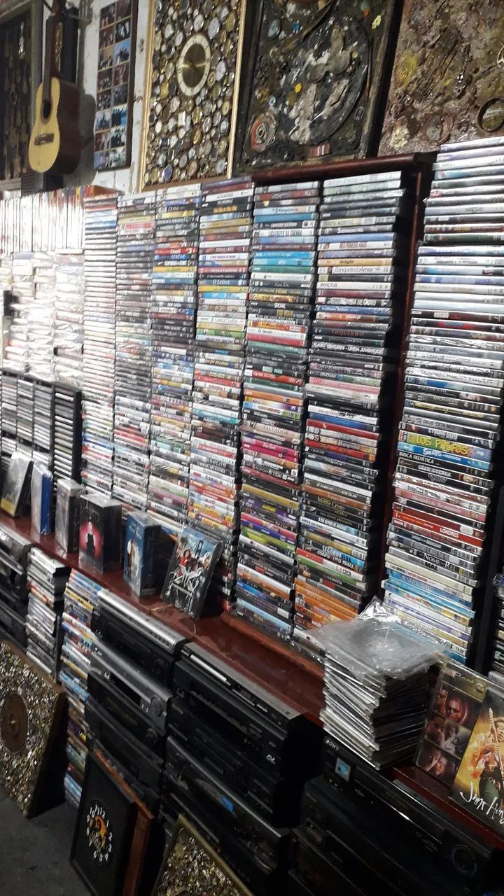 CDs , DVDs  e fitas k7  - Foto 3