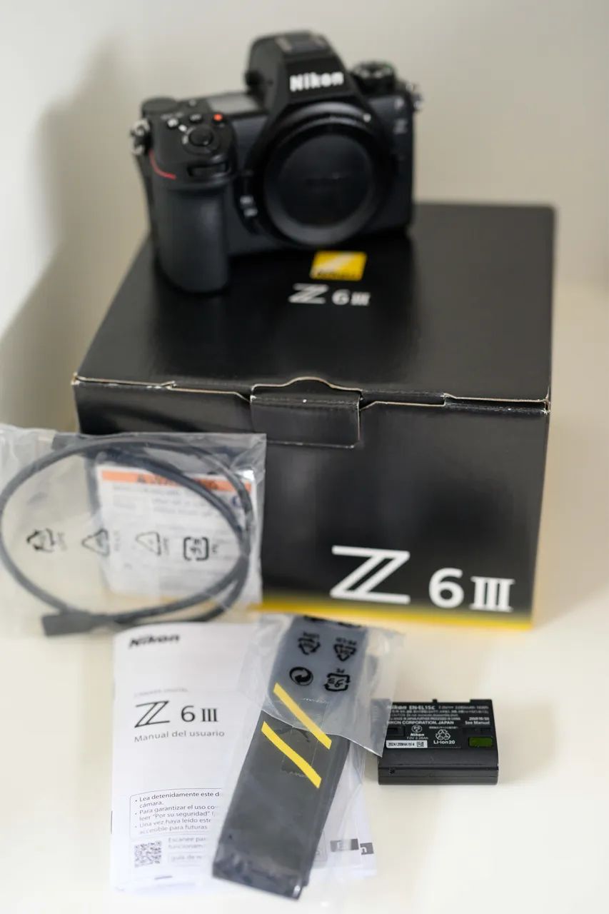 Nikon Z6III completa NOVA - Câmeras e Filmadoras - Vila São Jorge
