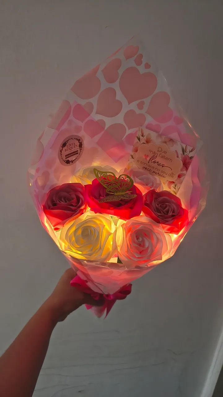 Buquê de rosas de cetim  - Foto 3
