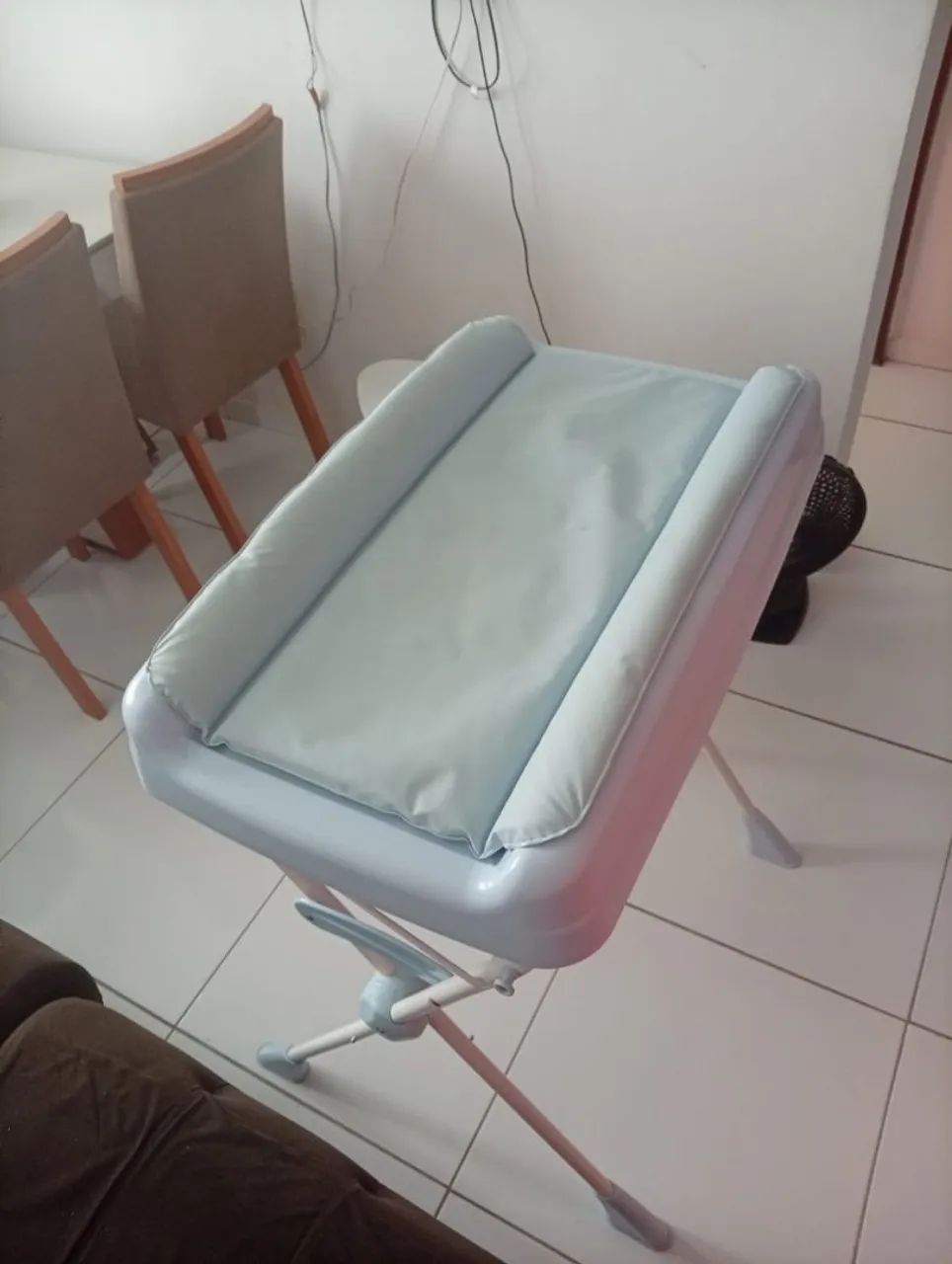 Trocador de bebê azul 