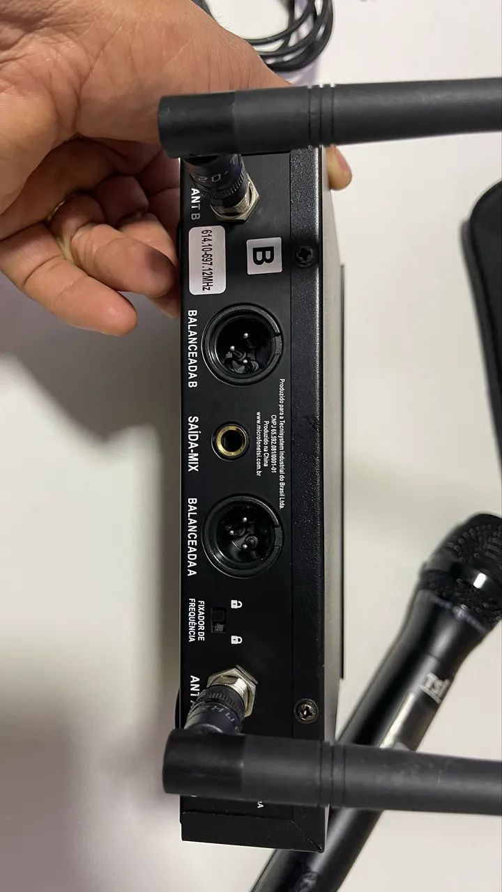 MICROFONE de 1500 por 700,00 - Foto 2