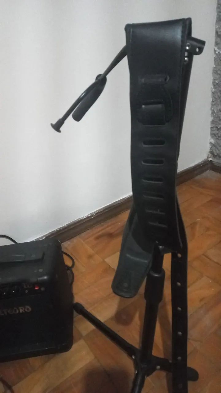 Guitarra Marvel caixa de som  - Foto 2