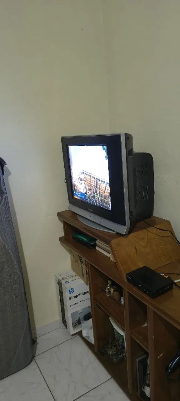 TV De Tubo com Conversor Digital 