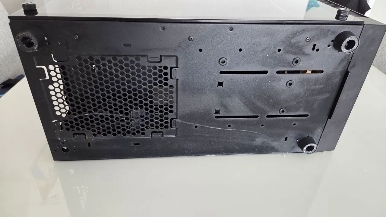 Gabinete /CPU Sharkoon TG5 com lateral em vidro - Foto 4