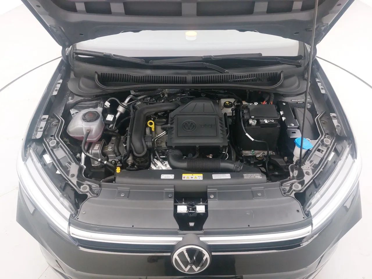 Volkswagen Nivus Highline 1.0 200 TSI Flex Aut., foto 10 de 18