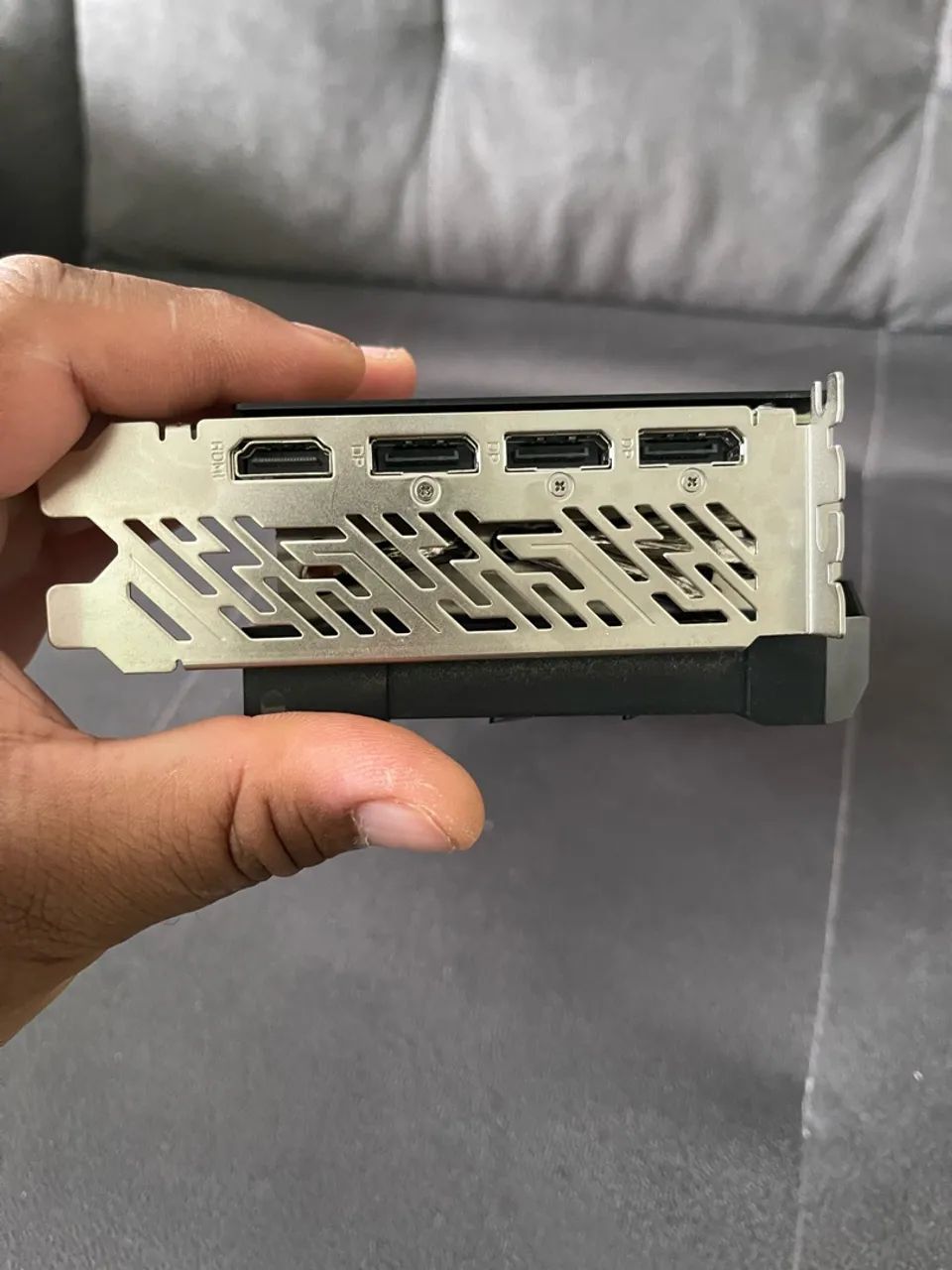 Asrock 9070xt Challenger - Foto 4