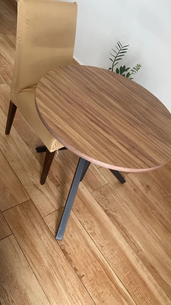Mesa de jantar - muito resistente  - Foto 2