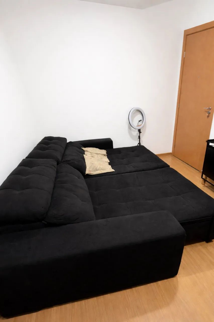 Sofá retrátil preto 