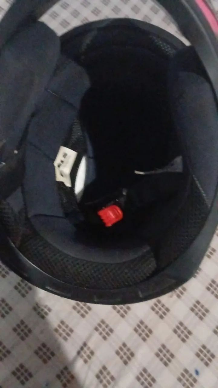 vendo esse capacete semi novo - Foto 2