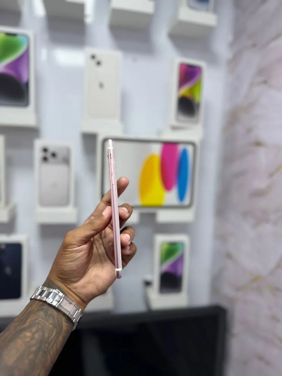 IPHONE 7 PLUS 128GB ROSA<br>R$ 389,99 - Foto 3