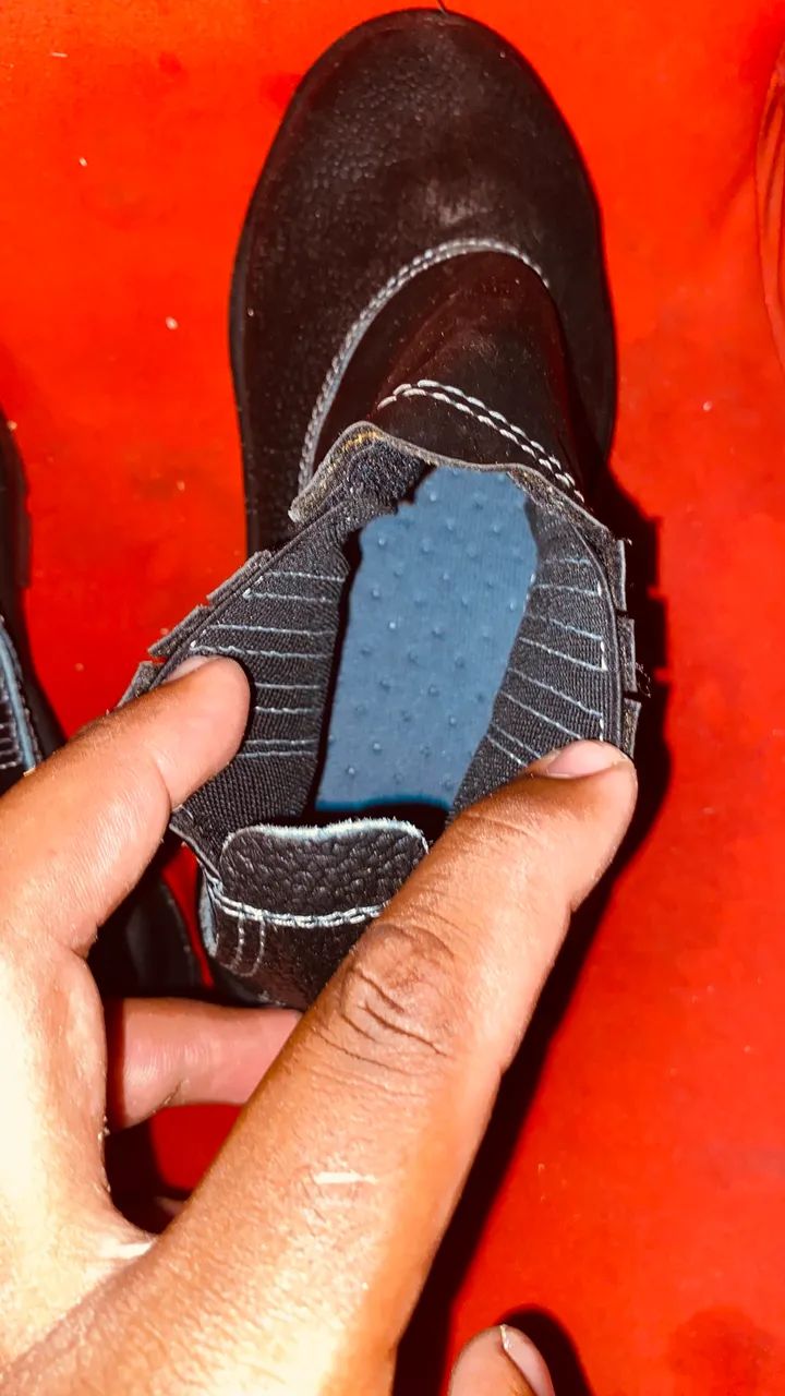 Botina de couro  - Foto 4