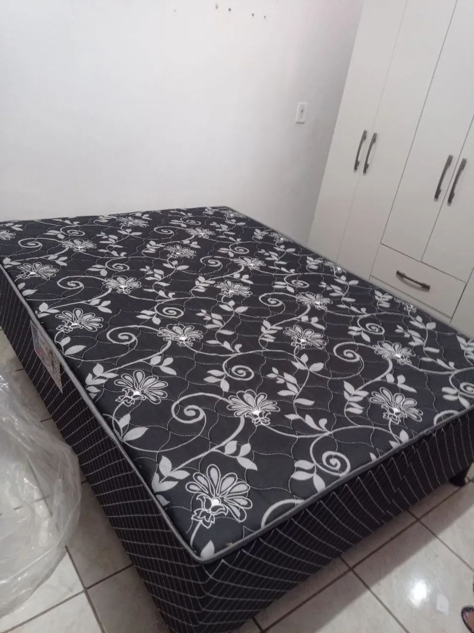 Cama Box Casal. 