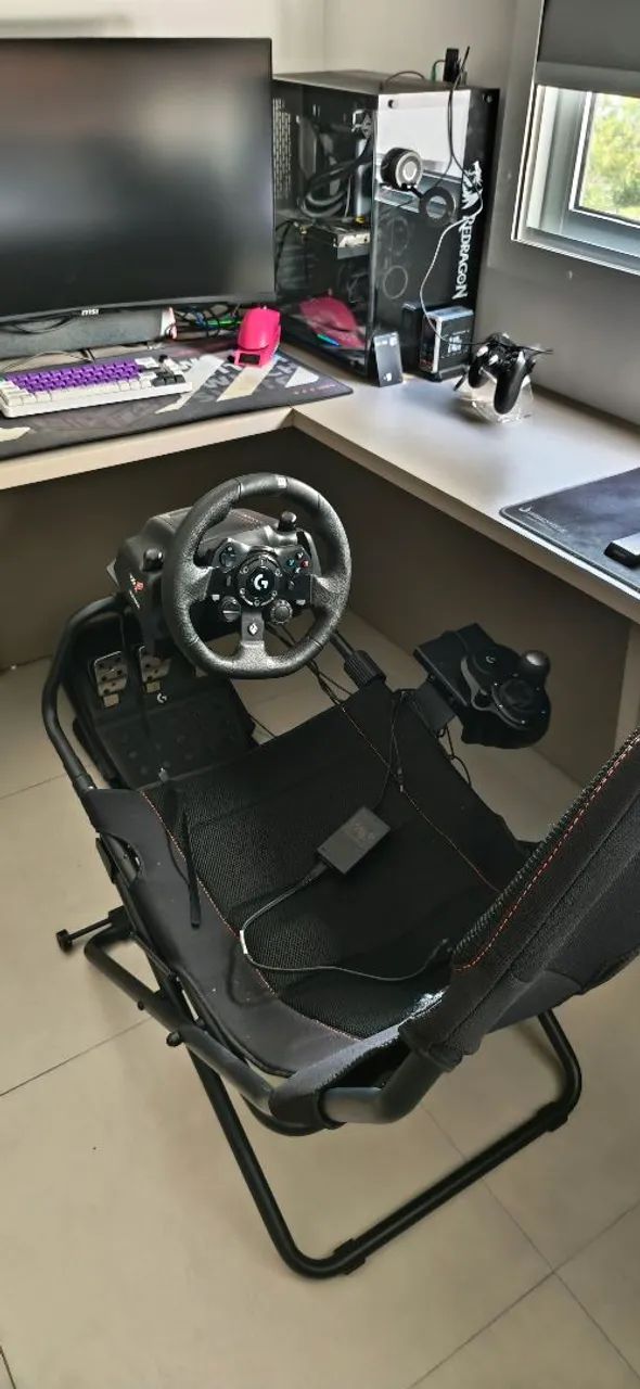 Volante Logitech G923 + Cockpit  - Foto 2